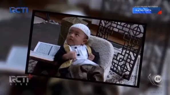 Pemotretan newborn Askara anak Andin © Instagram Pemotretan newborn Askara anak Andin © Instagram