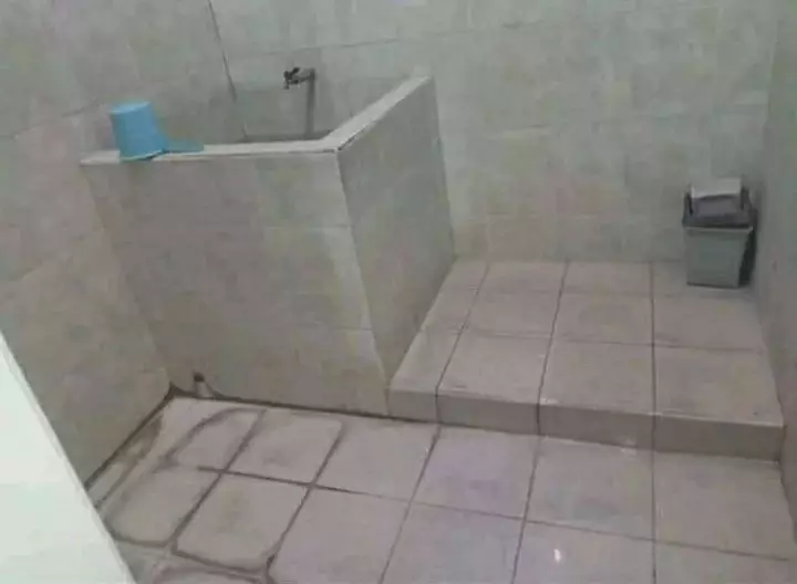 bikin bangunan tapi nggak sempurna kocak © Instagram