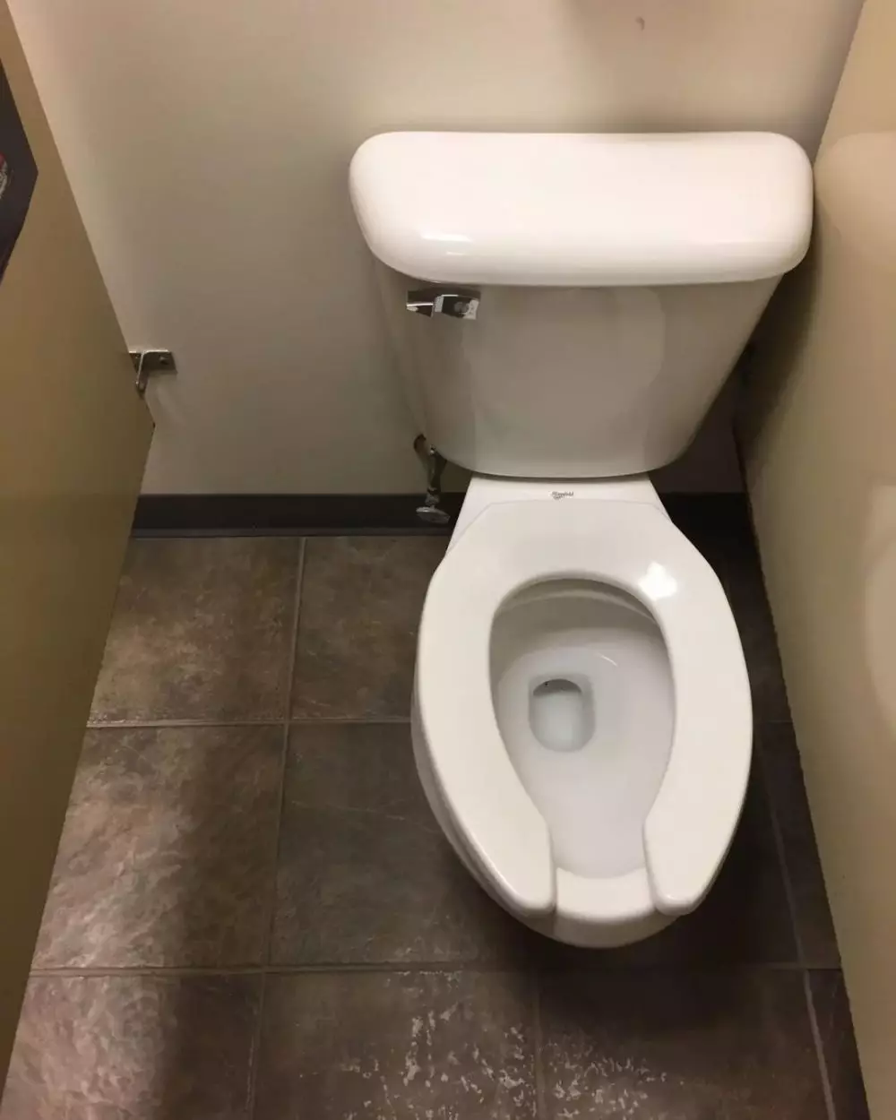 bikin bangunan tapi nggak sempurna kocak © Instagram