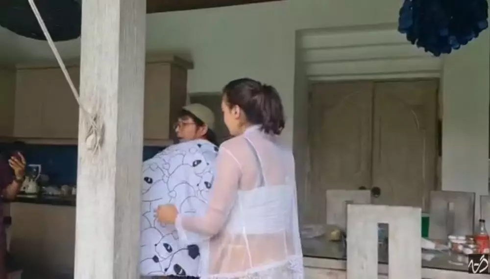 potret rumah nadine chandrawinata di bali © YouTube potret rumah nadine chandrawinata di bali © YouTube