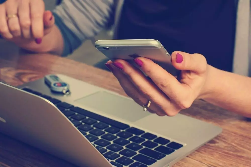 Cara menghapus aplikasi bawaan HP Android,  cepat dan simpel © berbagai sumber Cara menghapus aplikasi bawaan HP Android,  cepat dan simpel © berbagai sumber