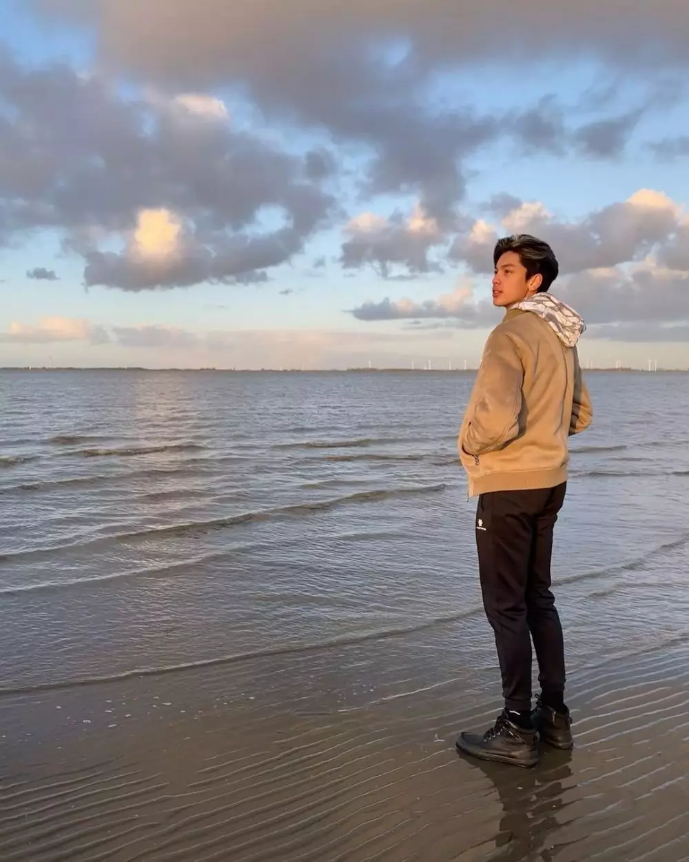 potret eddy anak maudy koesnaedi debut model video klip © berbagai sumber