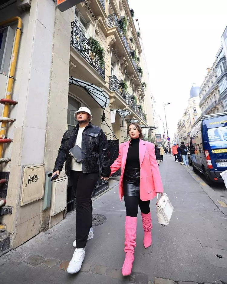 momen Ivan dan Maharani liburan ke berbagai negara © berbagai sumber momen Ivan dan Maharani liburan ke berbagai negara © berbagai sumber