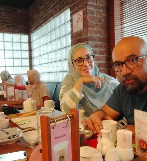 momen kebersamaan Devi Permatasari dan suami © Instagram momen kebersamaan Devi Permatasari dan suami © Instagram