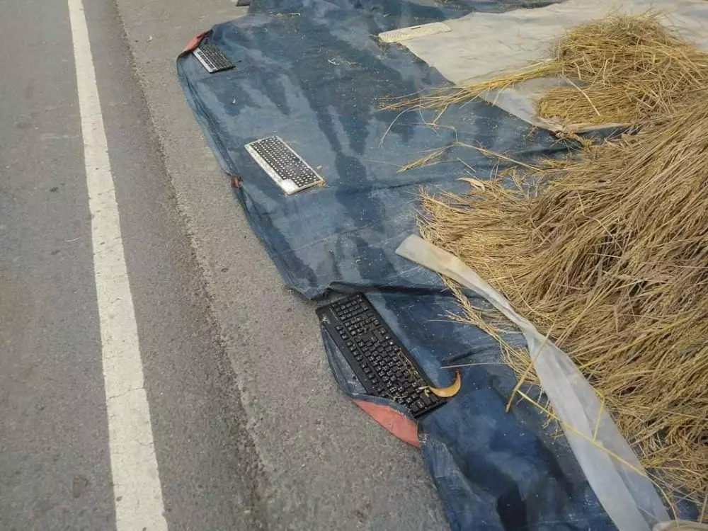 benda digunakan nggak pas fungsinya © Instagram benda digunakan nggak pas fungsinya © Instagram