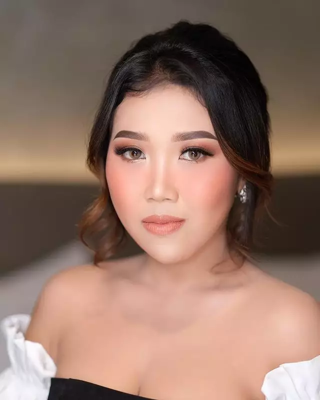 potret terbaru Kiky Saputri mirip Gisel © berbagai sumber