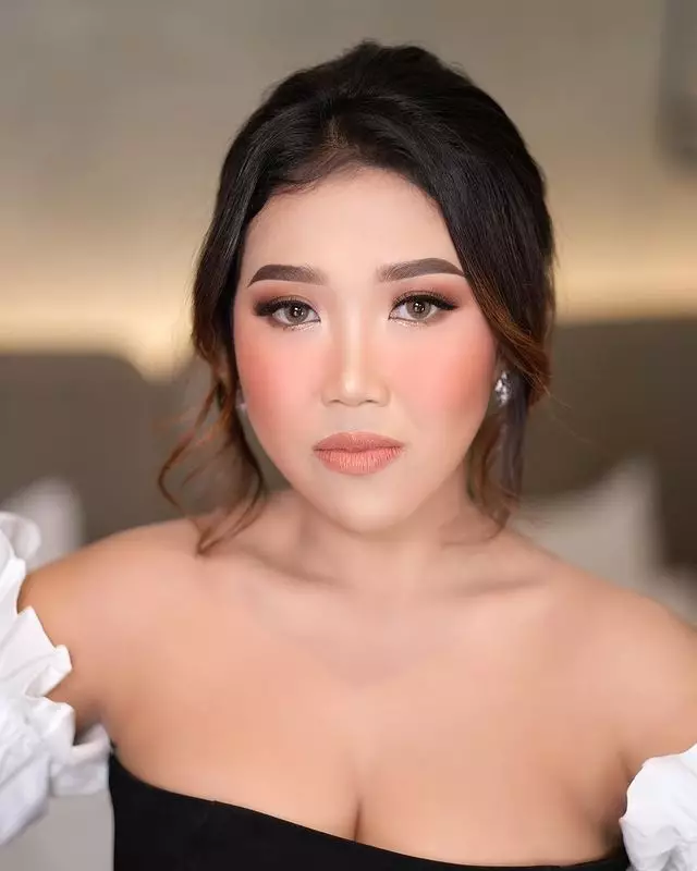 potret terbaru Kiky Saputri mirip Gisel © berbagai sumber