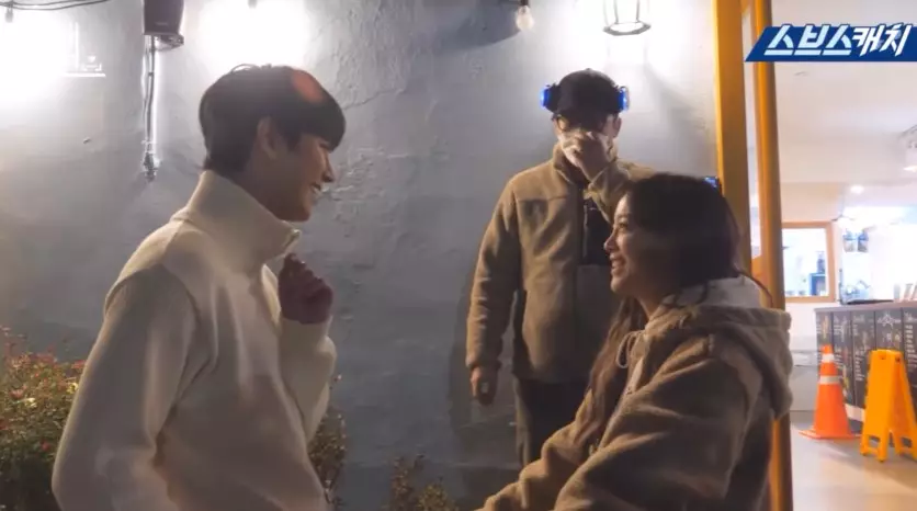 Ahn hyo-seop dan Sejeong di balik layar © YouTube