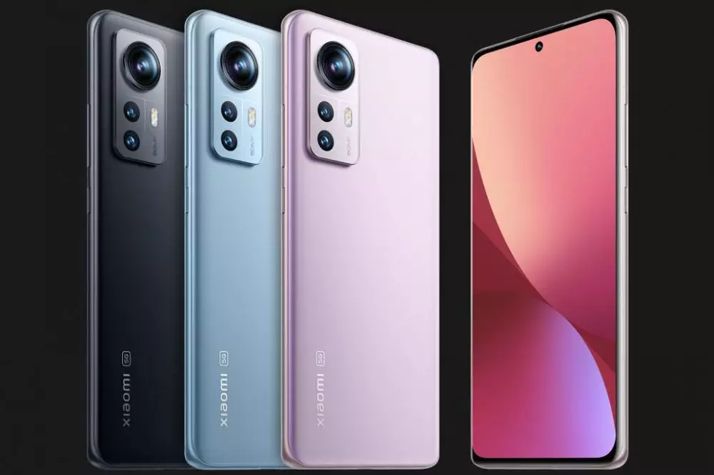 Intip spesifikasi lengkap Xiaomi 12 dan 12 Pro, beri garansi 2 tahun © mi.com