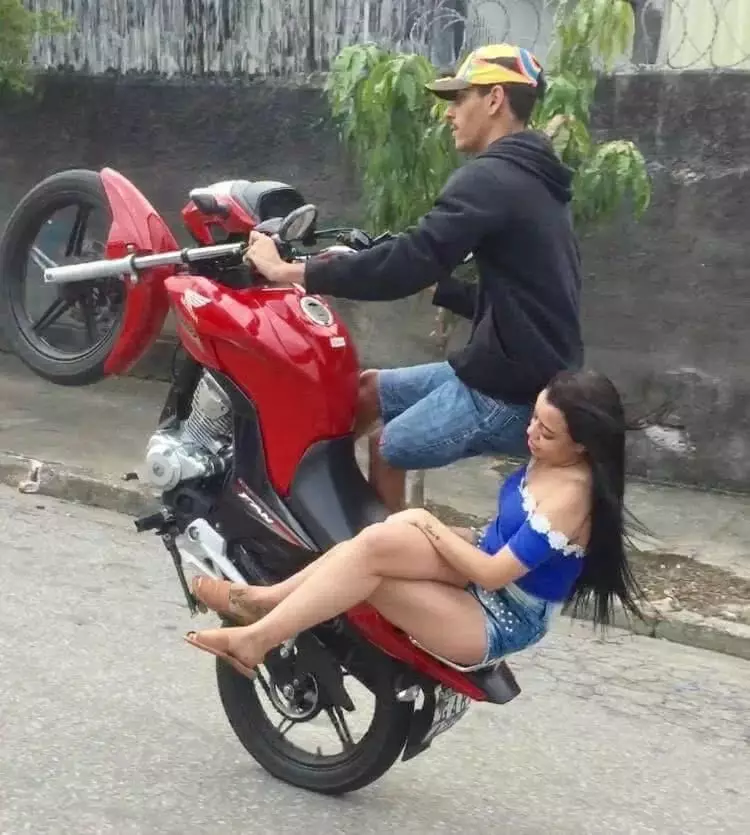 detik detik kena apes © berbagai sumber detik detik kena apes © berbagai sumber