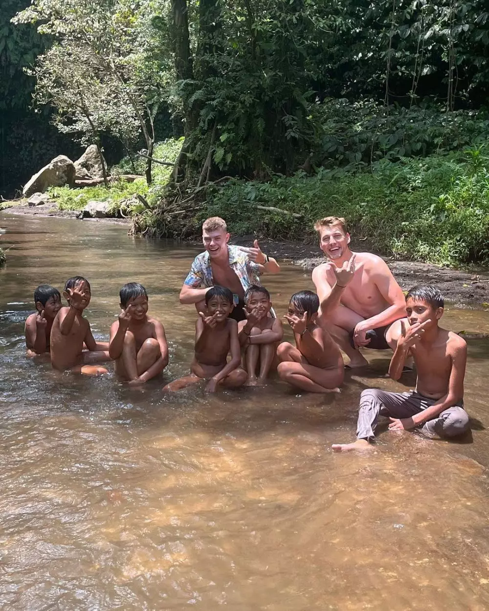 Aksi lucu pembalap jelang GP Mandalika © berbagai sumber