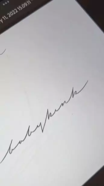 Momen Agnez Monica buat tato di tangan © Instagram Momen Agnez Monica buat tato di tangan © Instagram