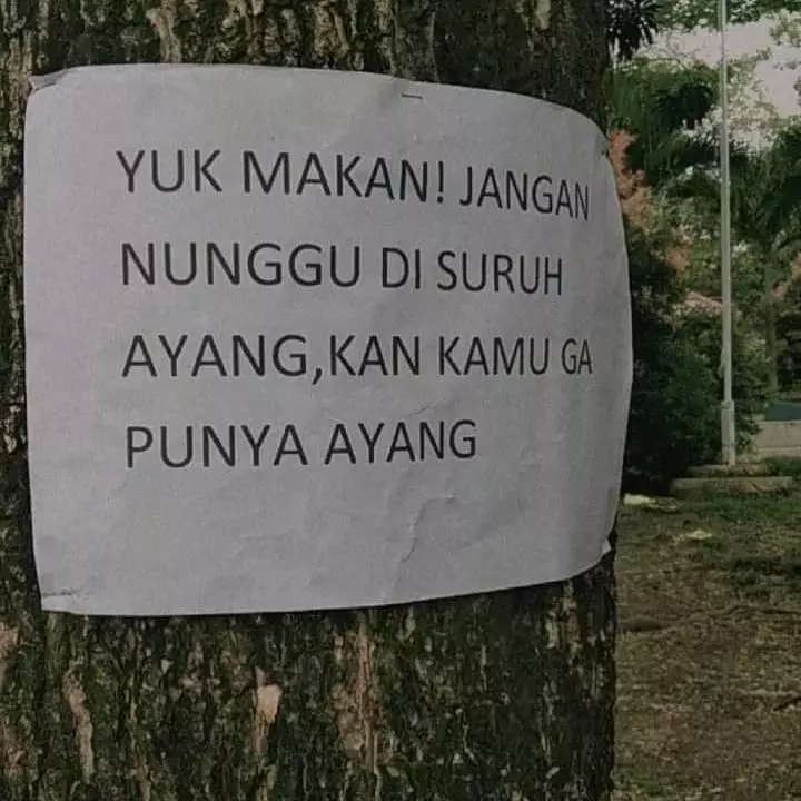 tulisan di tempat umum bingungin © Instagram