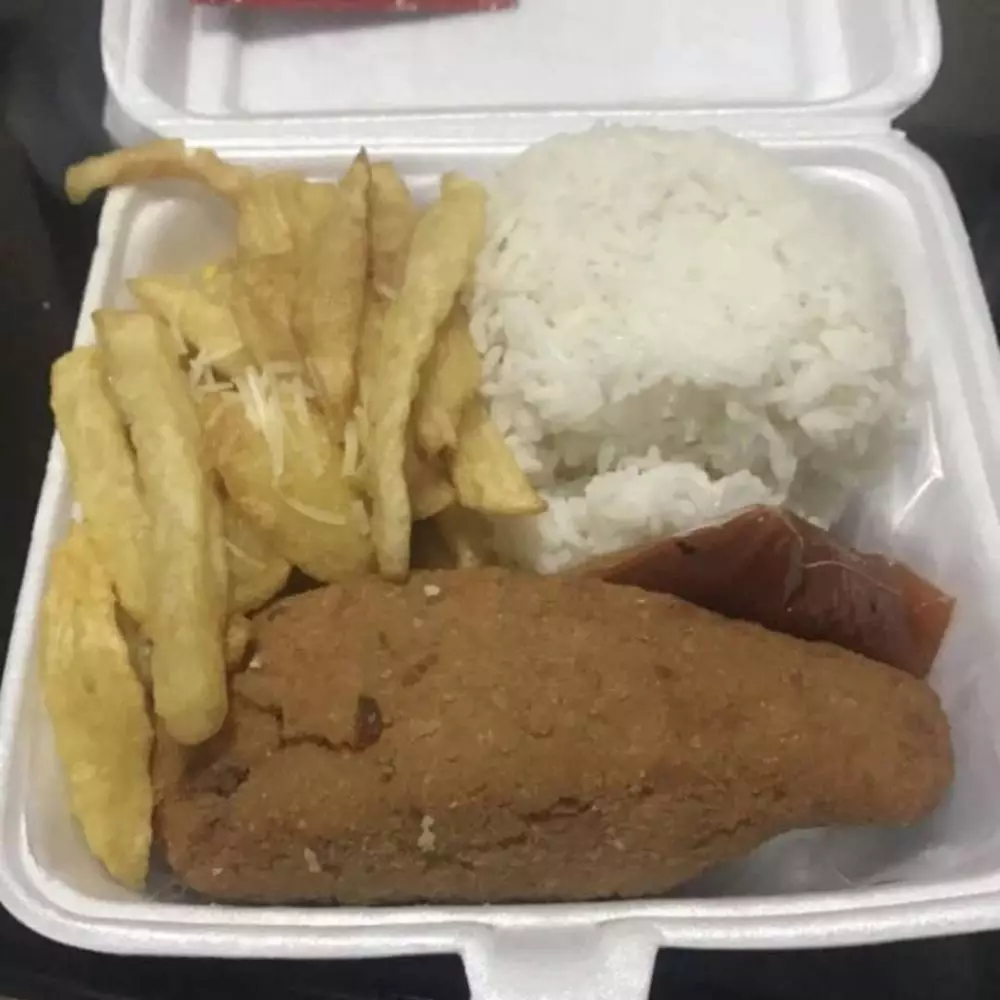 momen pesan ayam bentuknya nyeleneh © berbagai sumber momen pesan ayam bentuknya nyeleneh © berbagai sumber