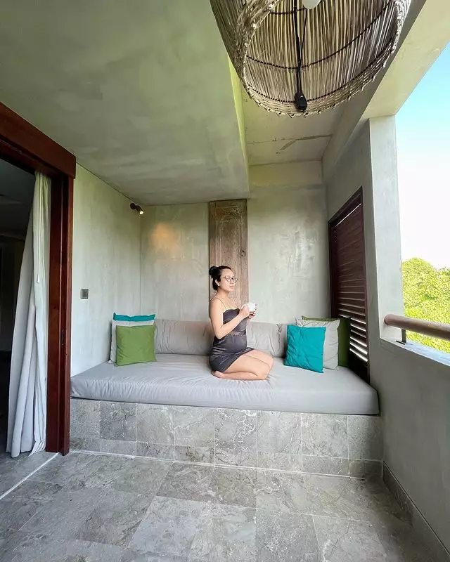 gaya Dea Ananda babymoon di Bali © Instagram/@dea_ananda