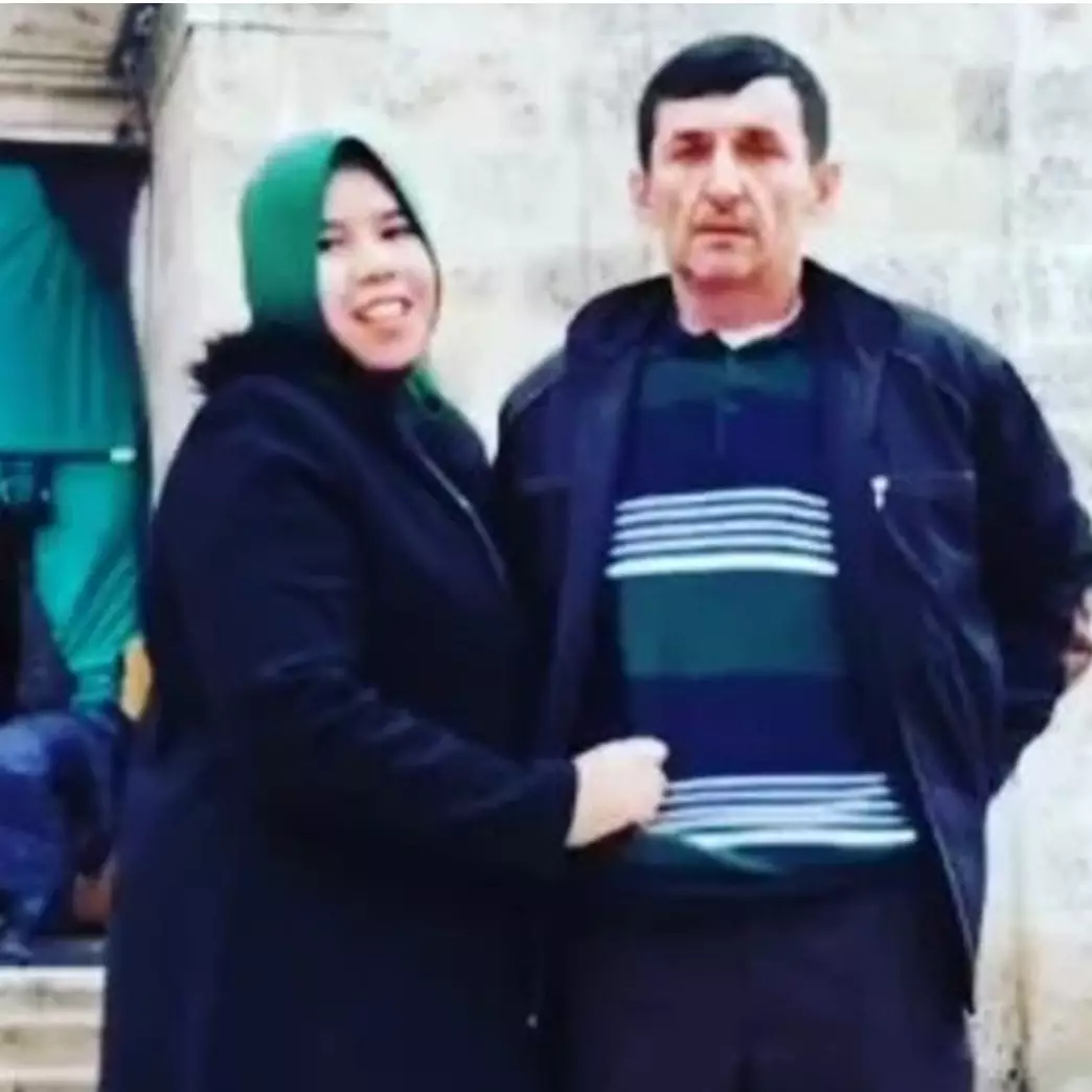 Mantan istri 7 seleb ini jatuh ke pelukan bule, terbaru Rohimah