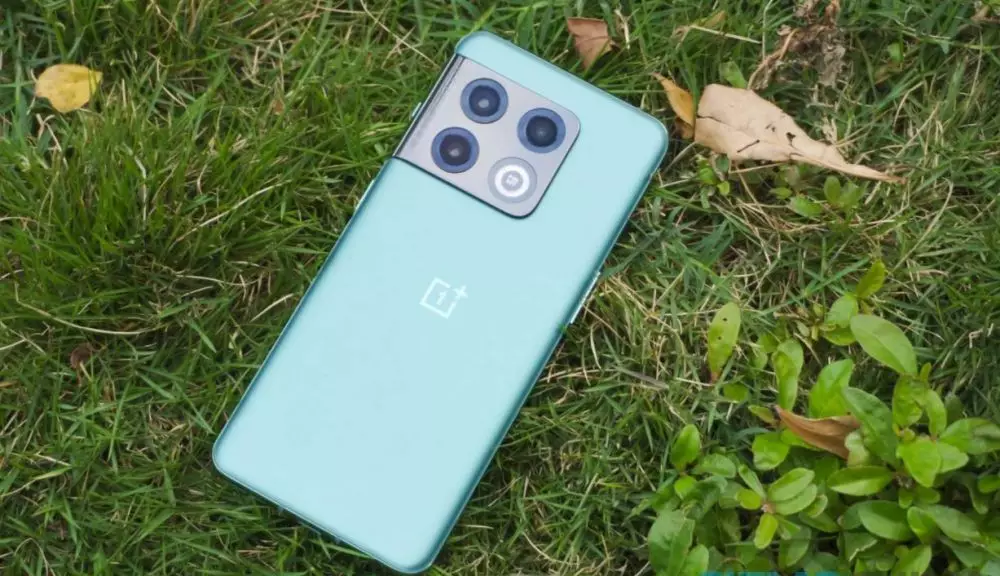 Harga HP OnePlus 10 Pro serta spesifikasi, kamera racikan Hasselblad © gizmochina.com