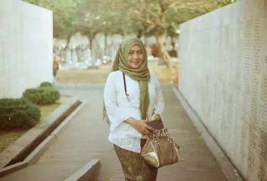 potret terbaru penyanyi Dina Mariana © Instagram potret terbaru penyanyi Dina Mariana © Instagram