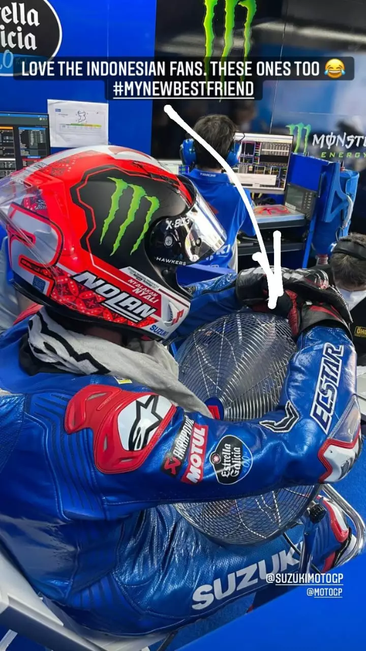 momen lucu pembalap motogp saat kepanasan © berbagai sumber