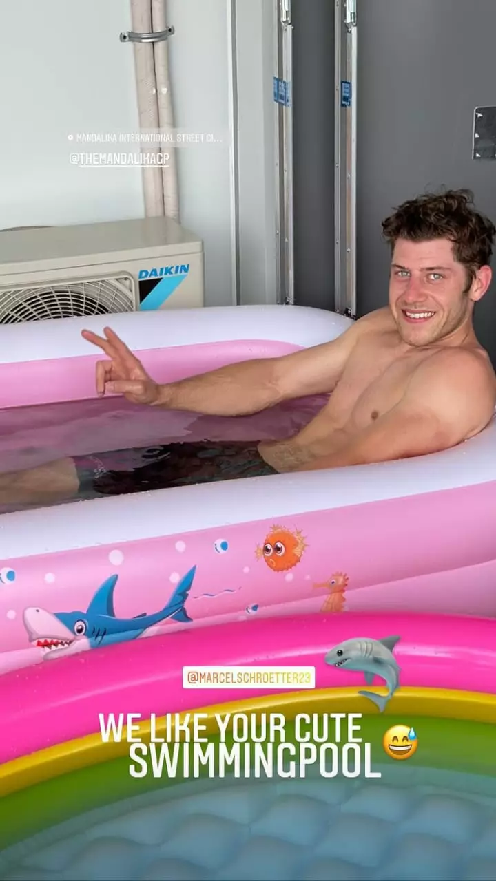 momen lucu pembalap motogp saat kepanasan © berbagai sumber