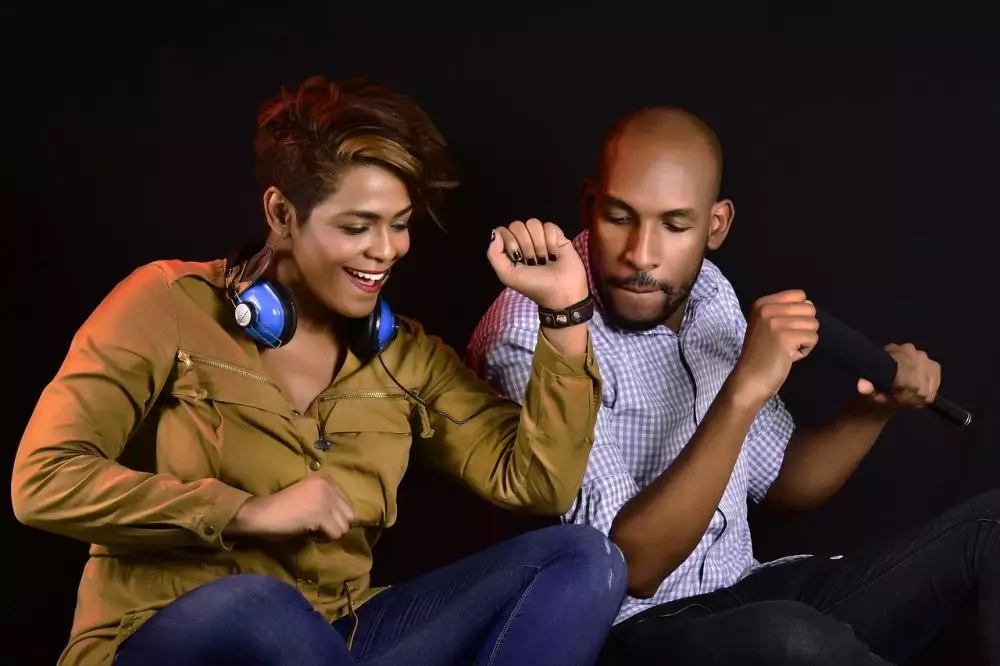 9 Keunggulan dan fitur aplikasi Resso, koleksi musik untuk segala usia © berbagai sumber