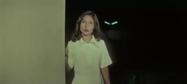 penyanyi dangdut saat main film Berbagai sumber penyanyi dangdut saat main film Berbagai sumber