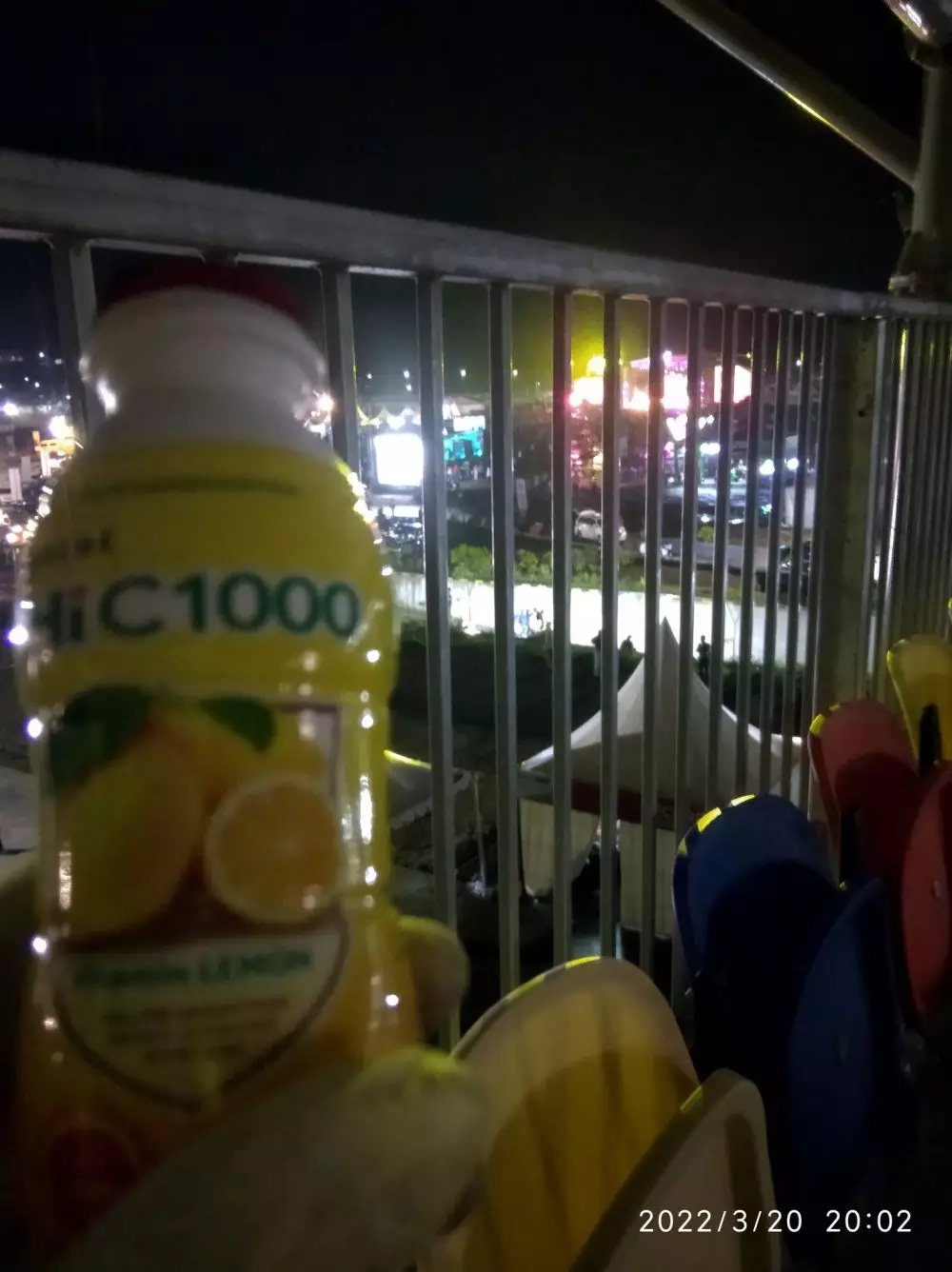 potret sampah berserakan di Sirkuit Mandalika © Twitter/@Muhammad_Getar