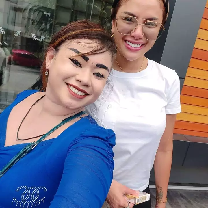 keakraban Tante Lala bareng seleb Tanah Air © berbagai sumber keakraban Tante Lala bareng seleb Tanah Air © berbagai sumber