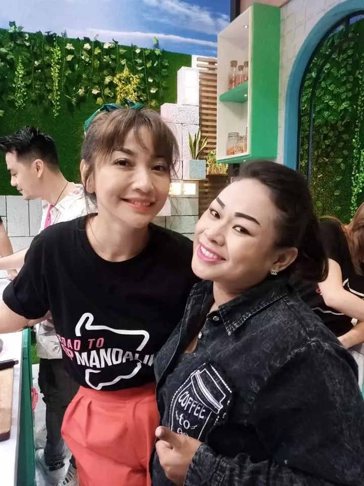 keakraban Tante Lala bareng seleb Tanah Air © berbagai sumber keakraban Tante Lala bareng seleb Tanah Air © berbagai sumber