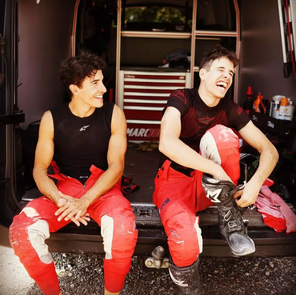 potret kompak marc marquez dan alex marquez © instagram potret kompak marc marquez dan alex marquez © instagram