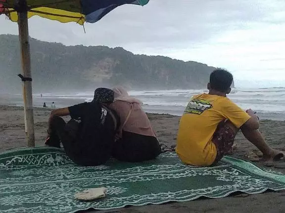 potret jadi orang ketiga lucu © berbagai sumber