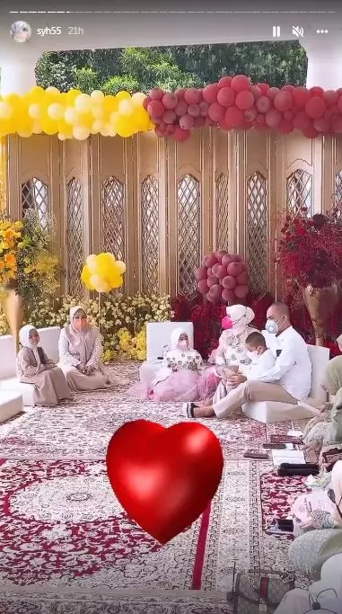 4 bulanan Aisyahrani  berbagai sumber 4 bulanan Aisyahrani  berbagai sumber