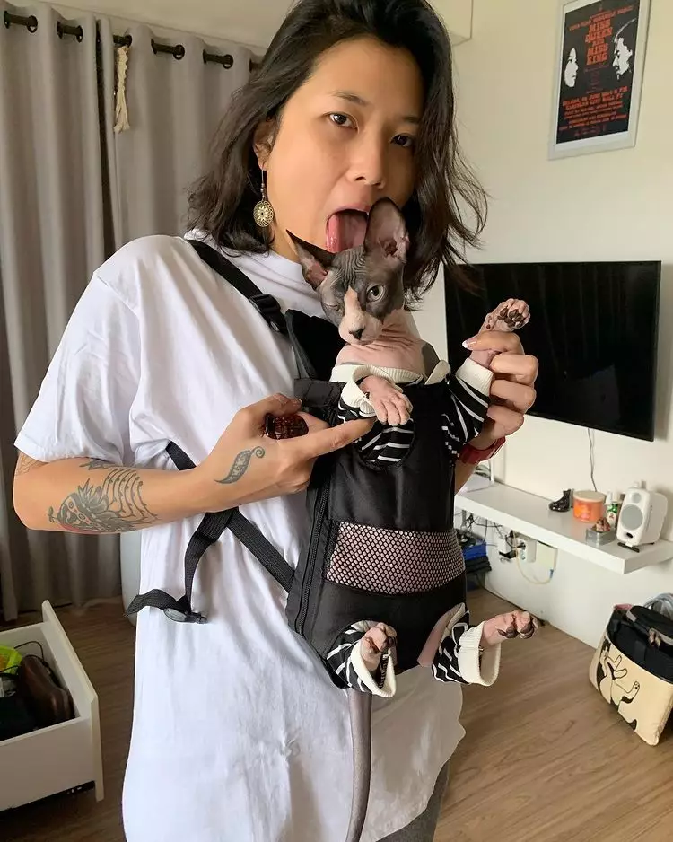 tato seleb cewek di tangan © berbagai sumber tato seleb cewek di tangan © berbagai sumber