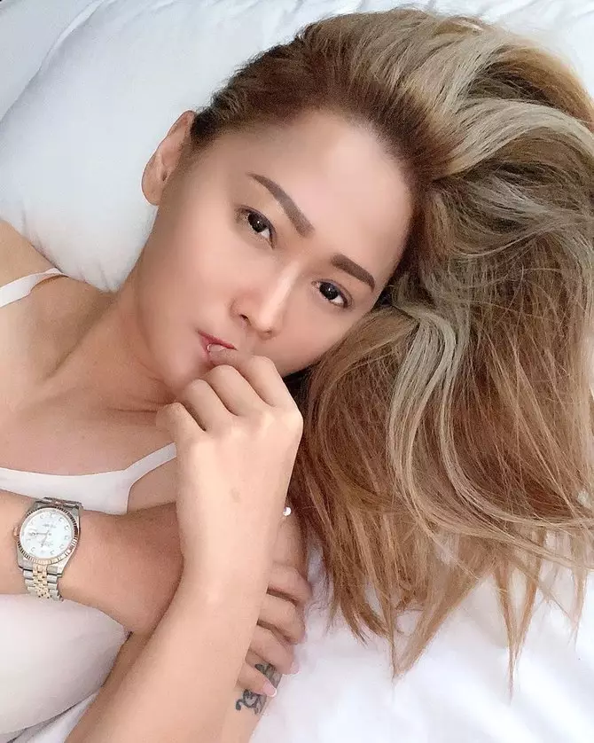 tato seleb cewek di tangan © berbagai sumber tato seleb cewek di tangan © berbagai sumber