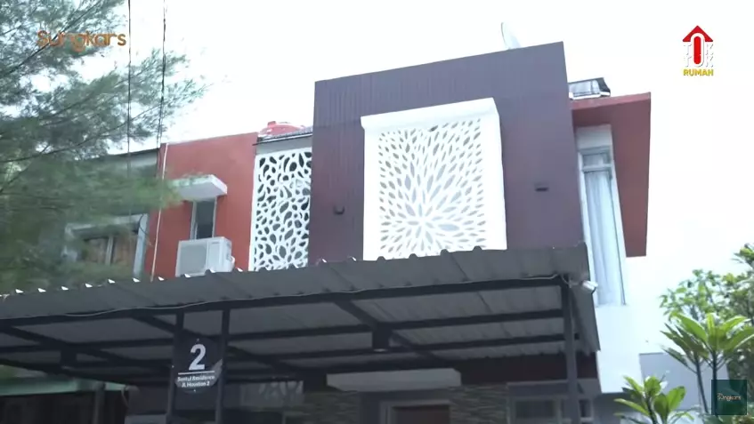 Potret rumah Nadzira Shafa © YouTube Potret rumah Nadzira Shafa © YouTube