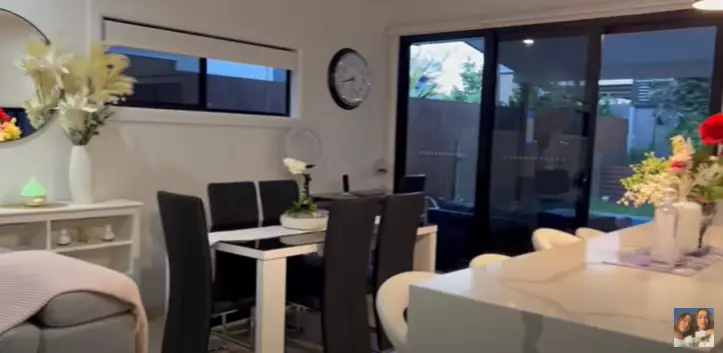 Potret rumah The Connell Twins di Australia YouTube