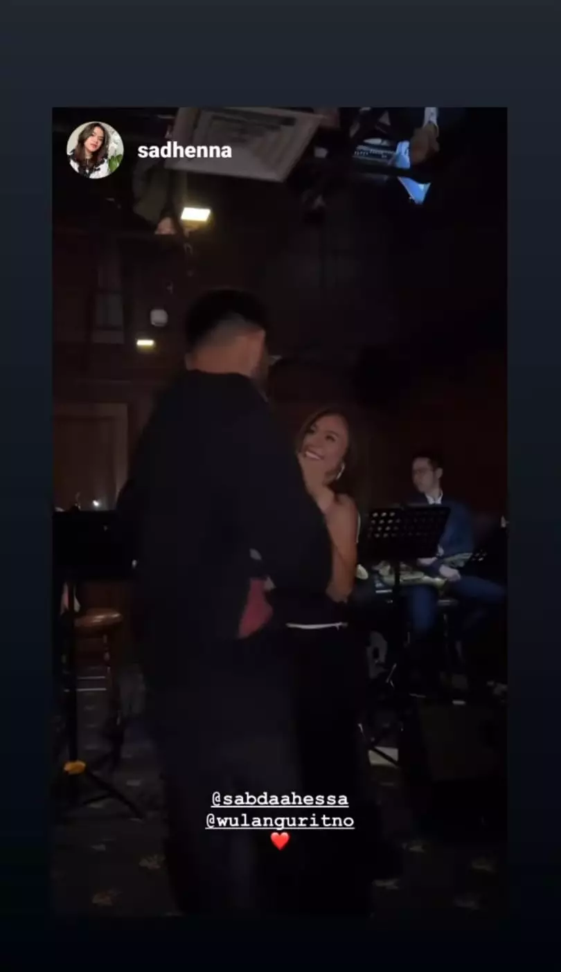 Momen mesra Wulan Guritno dan Sabda Ahessa © Instagram