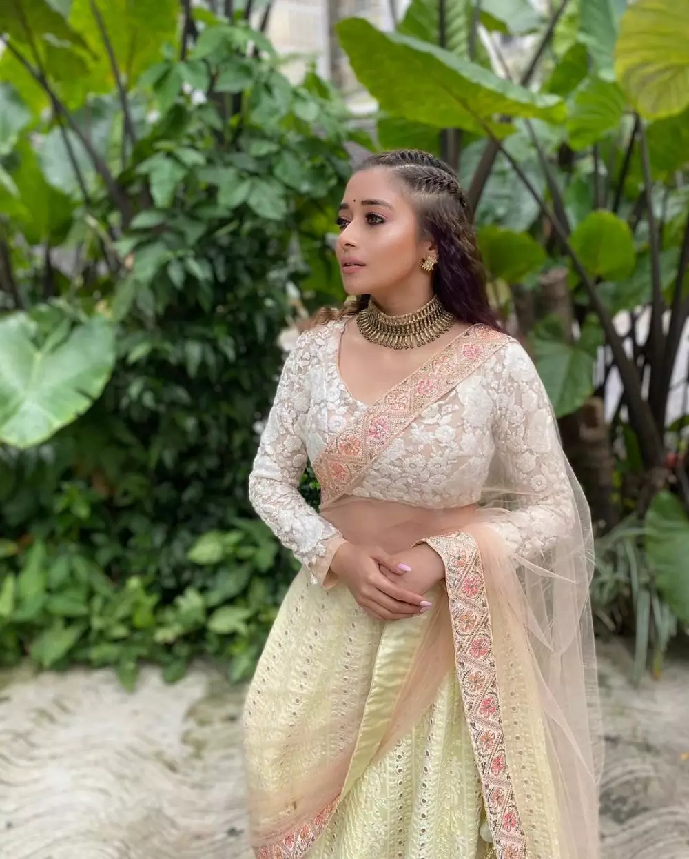 Tina Datta di Indonesia Berbagai sumber Tina Datta di Indonesia Berbagai sumber