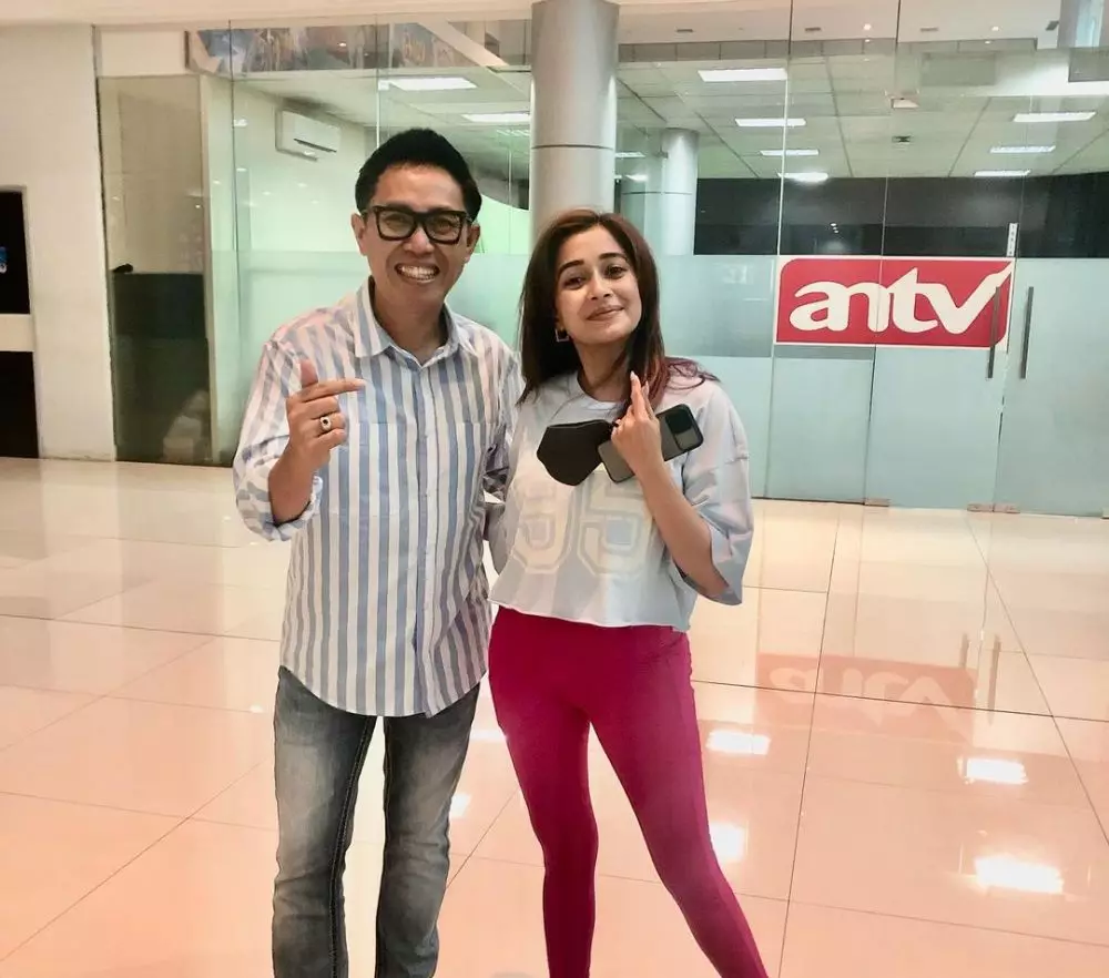 Tina Datta di Indonesia Berbagai sumber Tina Datta di Indonesia Berbagai sumber