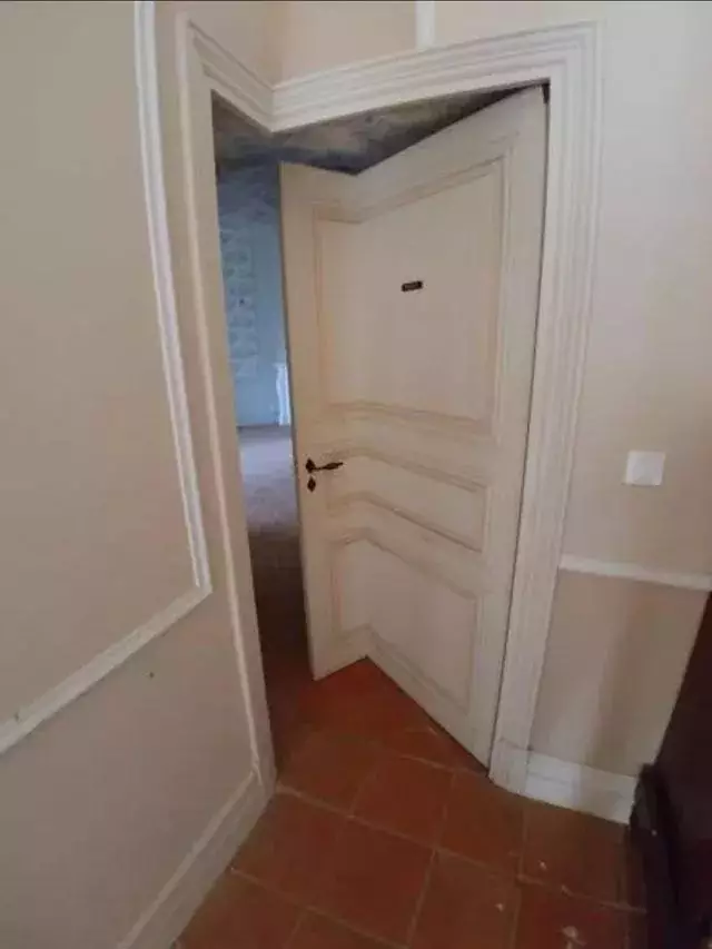 bangunan nggak sempurna © berbagai sumber