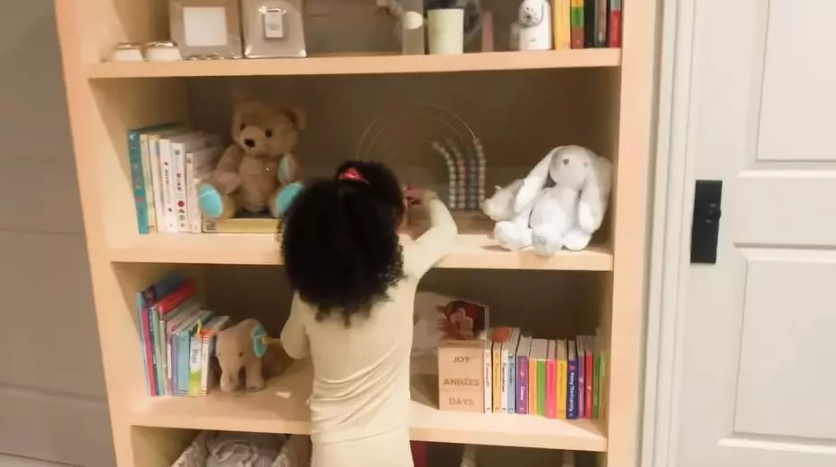 kamar anak kedua Kylie Jenner Berbagai sumber