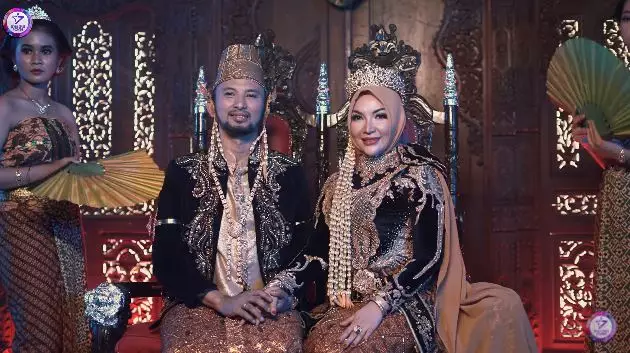 potret mesra roro fitria dan andri irwan © berbagai sumber potret mesra roro fitria dan andri irwan © berbagai sumber