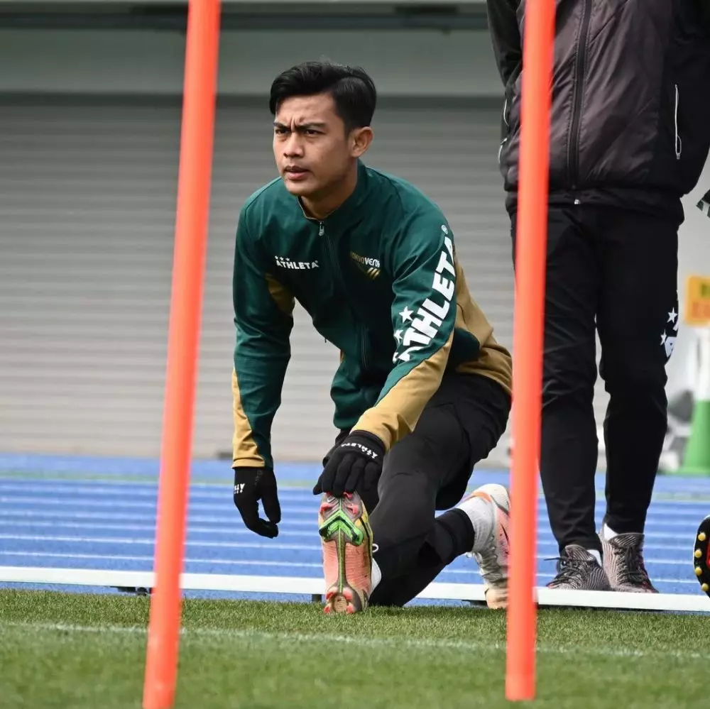 Pratama Arhan di Jepang Berbagai sumber