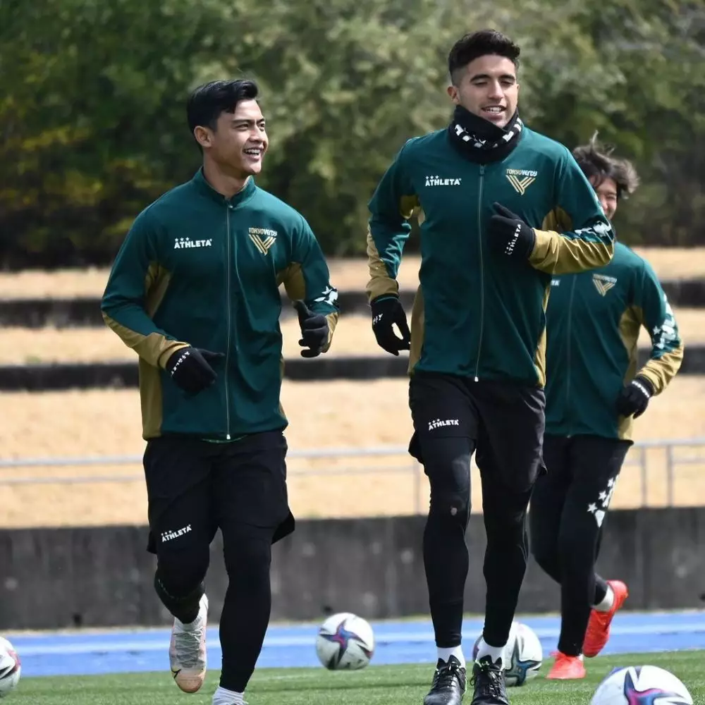 Pratama Arhan di Jepang Berbagai sumber