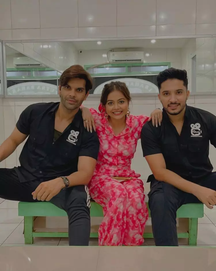 potret Devoleena Berbagai sumber potret Devoleena Berbagai sumber