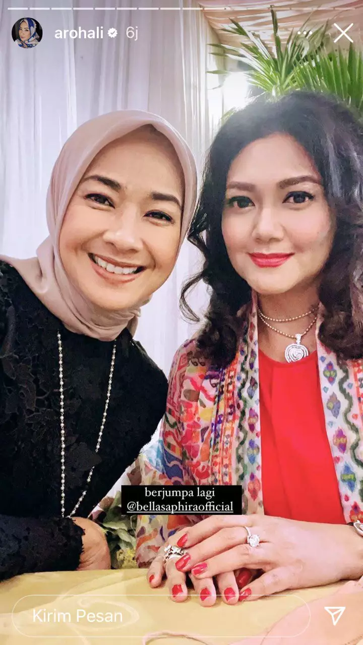 Gaya seleb di ulang tahun Krisdayanti  © berbagai sumber