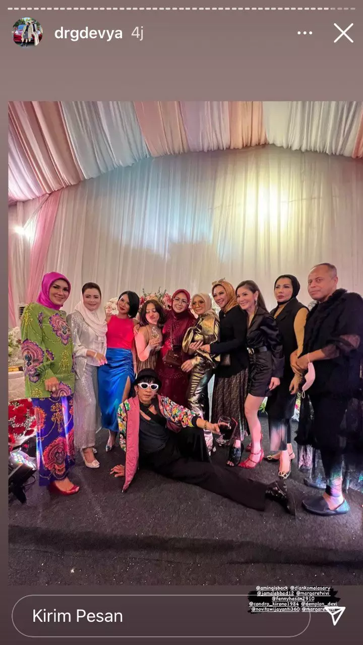 Gaya seleb di ulang tahun Krisdayanti  © berbagai sumber