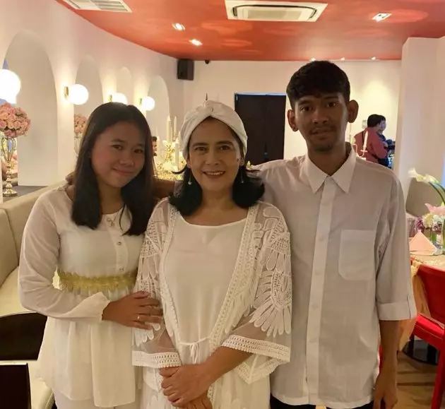 potret kedekatan Lydia Kandou & menantu perempuannya © Instagram potret kedekatan Lydia Kandou & menantu perempuannya © Instagram