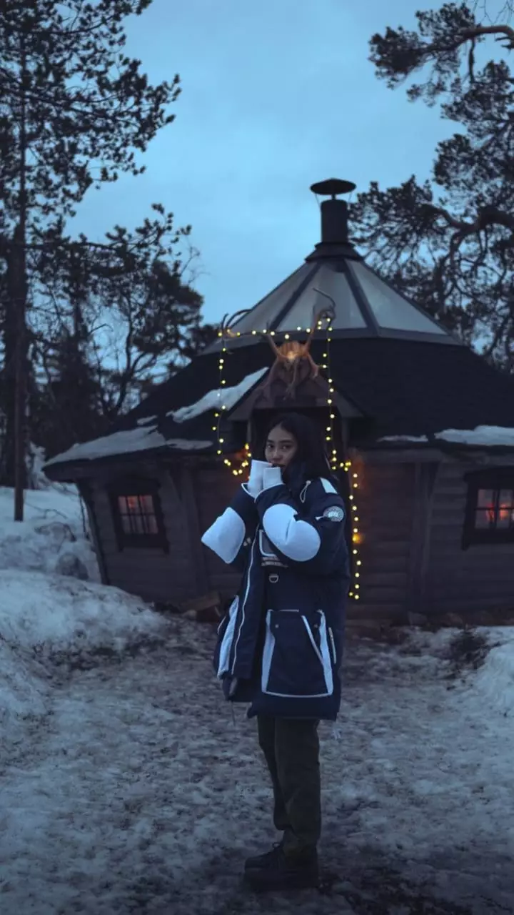 honeymoon alika dan raja siregar di finlandia © instagram