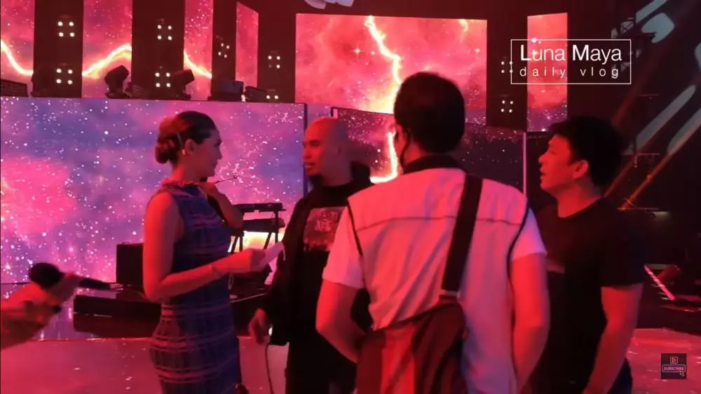 momen Luna Maya dan Ariel Noah tak sengaja bertemu © berbagai sumber momen Luna Maya dan Ariel Noah tak sengaja bertemu © berbagai sumber